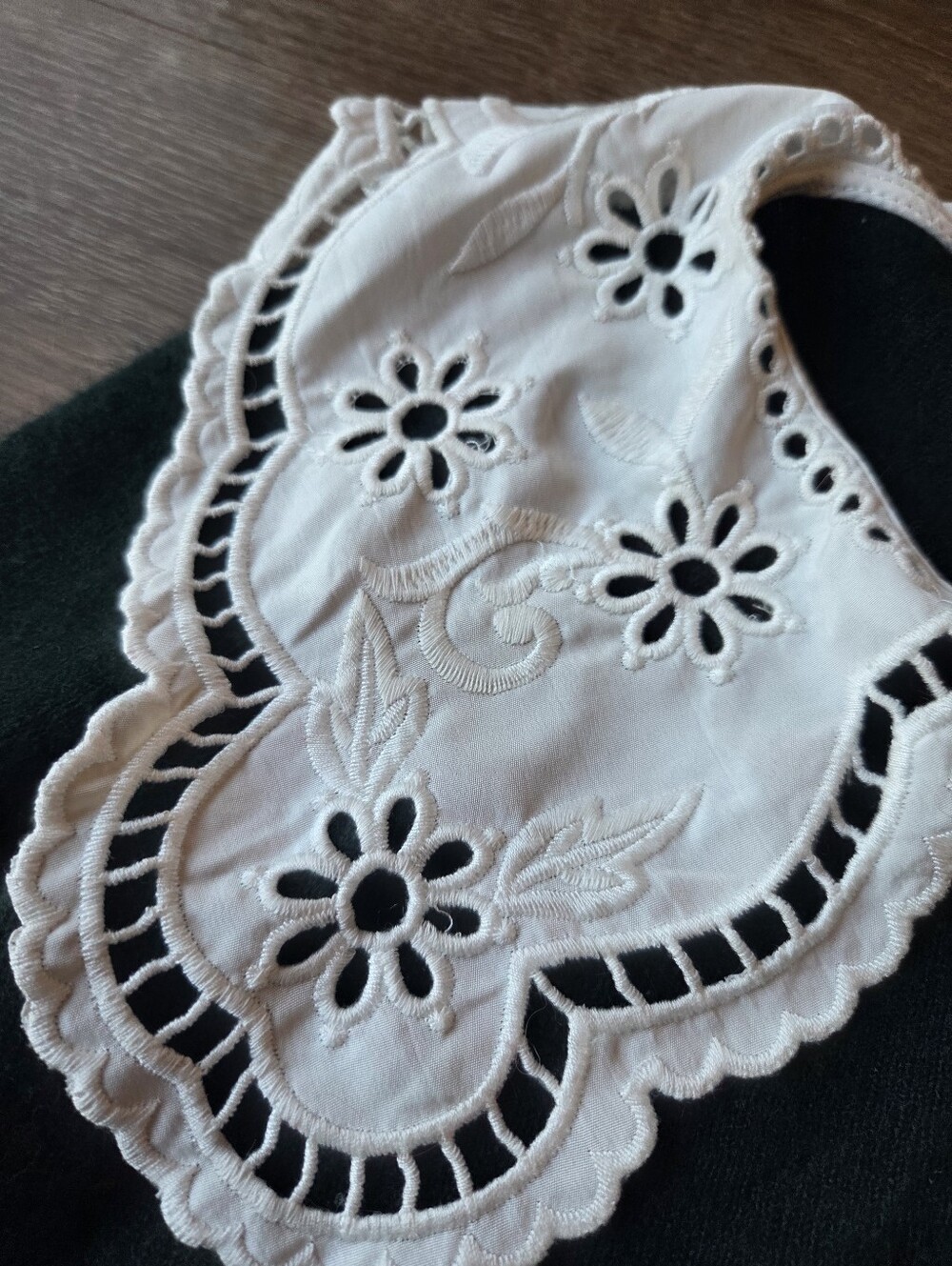 Antonio Melani Wool Blend Sweater Cardigan White Embroidered Peter Pan Collar - Picture 6 of 13